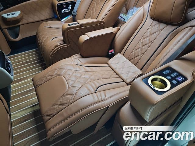 Kia Carnival 2024 — фото 15 из 20