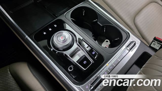 Kia Carnival 2024 — фото 8 из 20