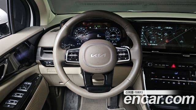 Kia Carnival 2023 — Şəkil 13/20