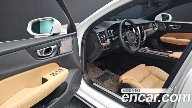 Volvo S60 2024 — ფოტო 11/20