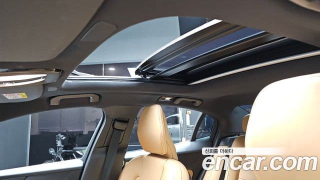 Volvo S60 2024 — ფოტო 19/20
