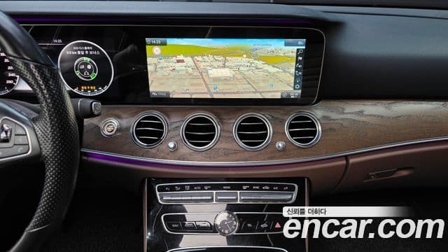 Mercedes-Benz E-Class 2018 — Şəkil 13/20