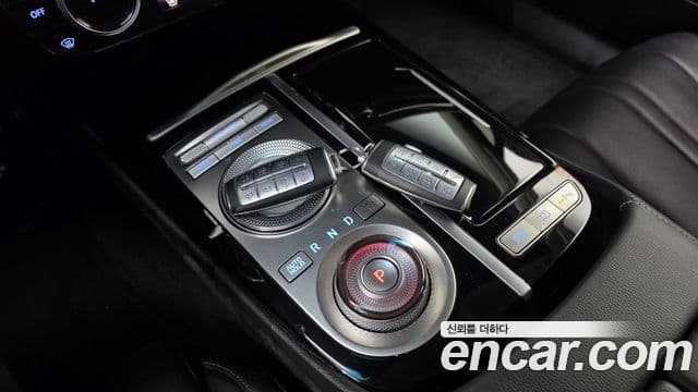 Genesis Electrified G80 2022 — Şəkil 9/20