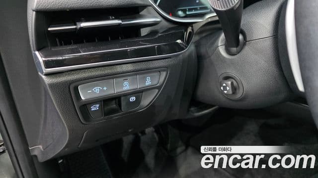 Genesis Electrified G80 2022 — Şəkil 15/20