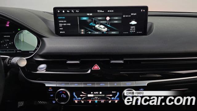 Genesis Electrified G80 2022 — Şəkil 18/20