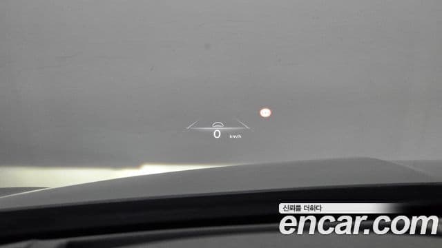 Genesis Electrified G80 2022 — Şəkil 19/20