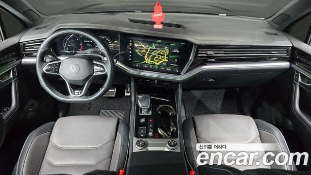 Volkswagen Touareg 2023 — Şəkil 7/20