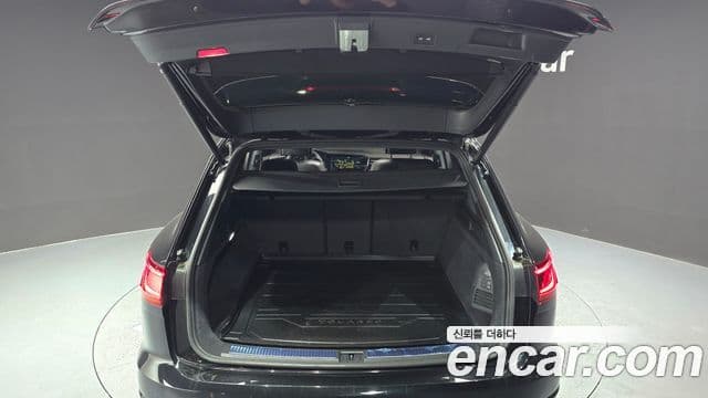 Volkswagen Touareg 2023 — Şəkil 20/20