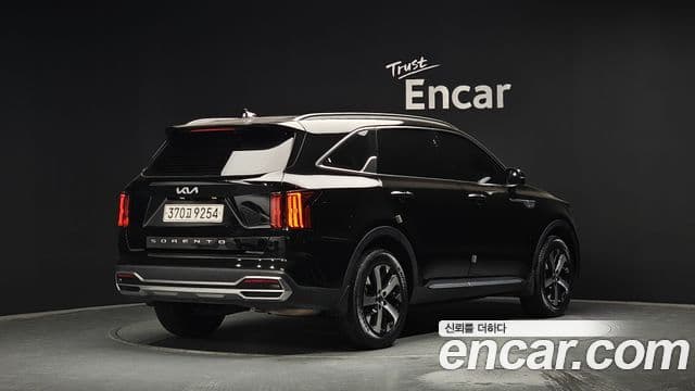 Kia Sorento 2022 — ფოტო 2/20