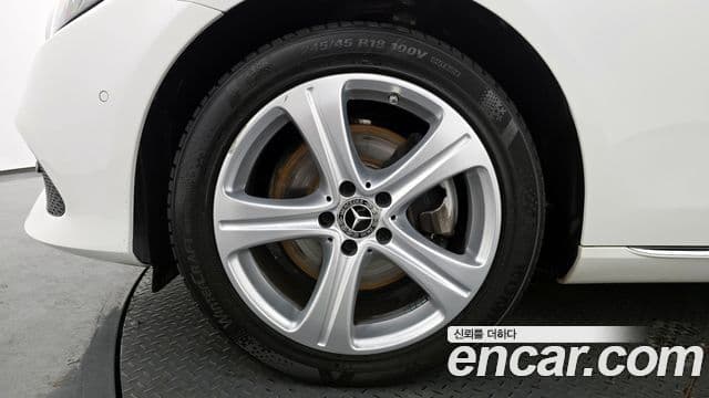 Mercedes-Benz E-Class 2018 — Şəkil 5/20