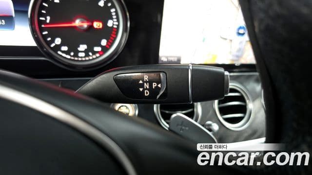 Mercedes-Benz E-Class 2018 — Şəkil 9/20