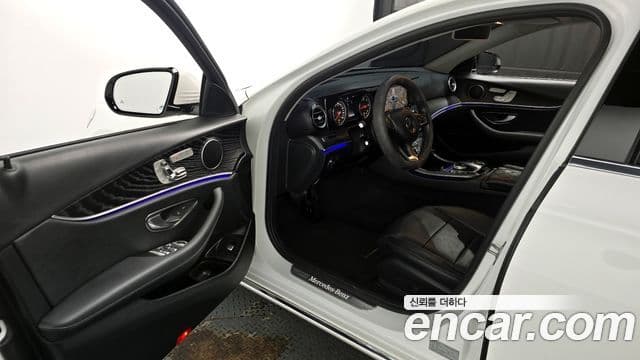 Mercedes-Benz E-Class 2018 — Şəkil 11/20