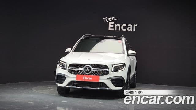 Mercedes-Benz GLB-Class 2023 — Фото 3/20