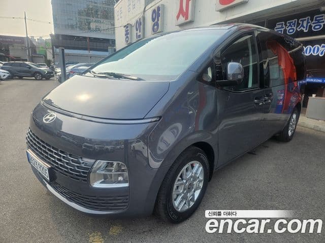 Hyundai Staria 2025 — Şəkil 9/17