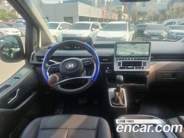 Hyundai Staria 2025 — Şəkil 5/17