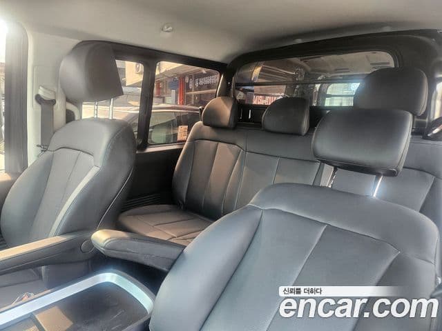 Hyundai Staria 2025 — Şəkil 7/17