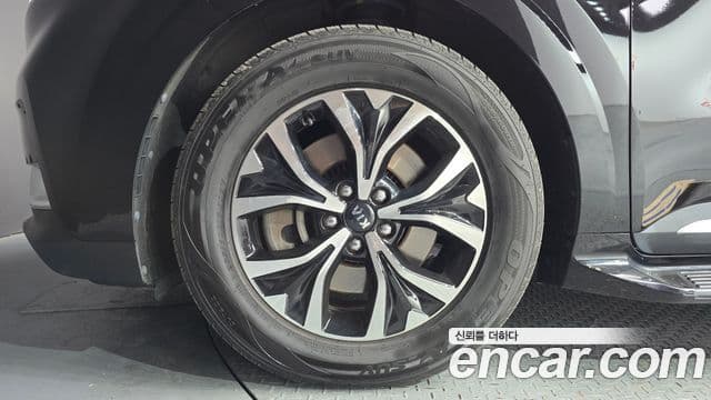 Kia Carnival 2021 — Фото 5/20