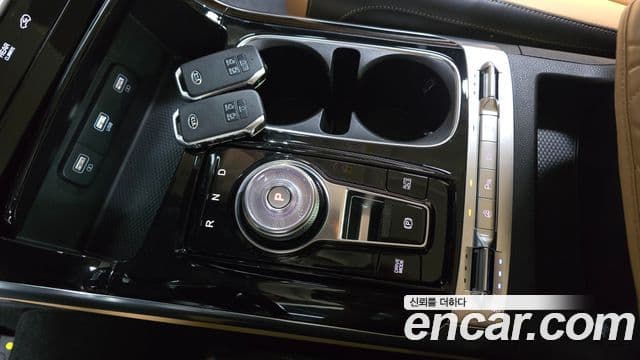 Kia Carnival 2021 — Фото 9/20