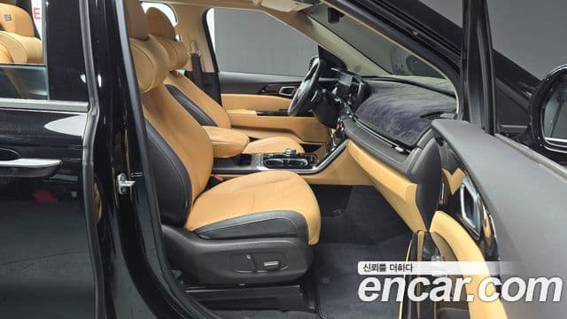 Kia Carnival 2021 — Фото 11/20