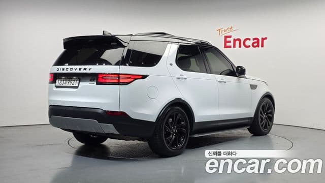 Land Rover Discovery 5 2020 — ფოტო 2/20