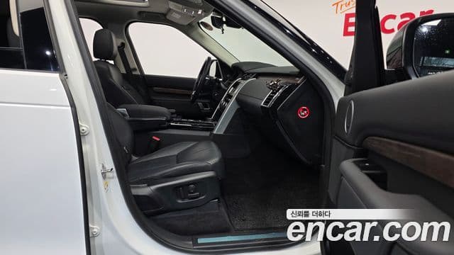 Land Rover Discovery 5 2020 — ფოტო 11/20