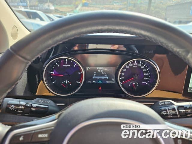 Kia Carnival 2022 — Şəkil 10/20