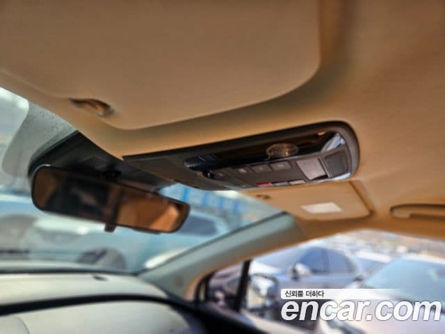 Kia Carnival 2022 — Şəkil 8/20