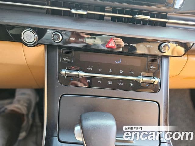 Kia Carnival 2022 — Şəkil 11/20
