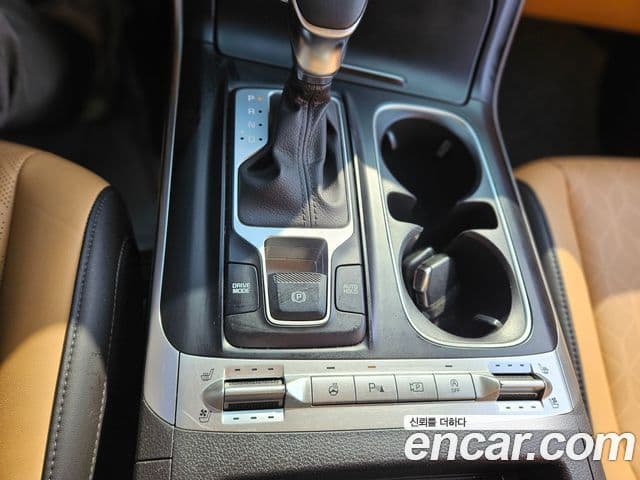 Kia Carnival 2022 — Şəkil 12/20