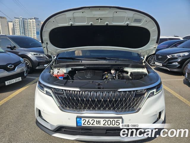 Kia Carnival 2022 — Şəkil 19/20