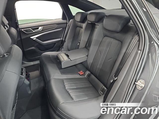 Audi A6 2021 — Şəkil 18/20
