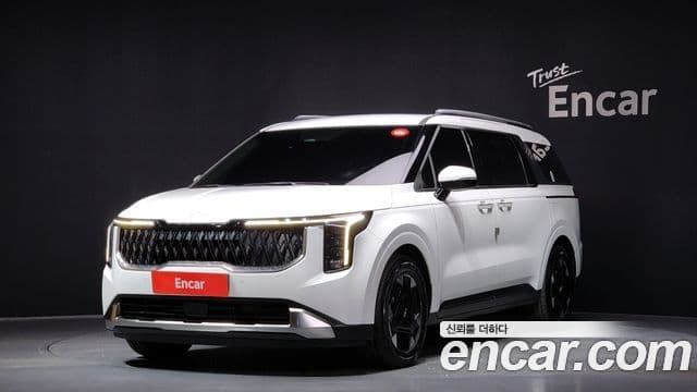 Kia Carnival 2024 — Фото 1/20