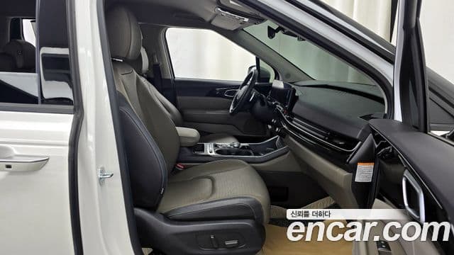Kia Carnival 2024 — Фото 11/20