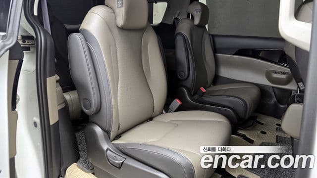 Kia Carnival 2024 — Фото 12/20