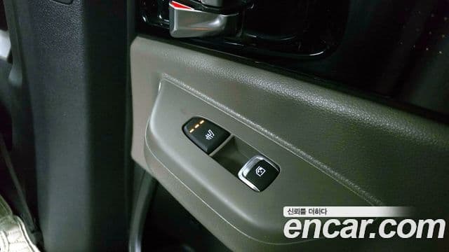 Kia Carnival 2024 — Фото 19/20