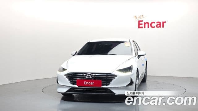 Hyundai Sonata Hybrid 2020 — ფოტო 7/20