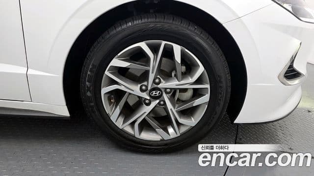 Hyundai Sonata Hybrid 2020 — ფოტო 18/20