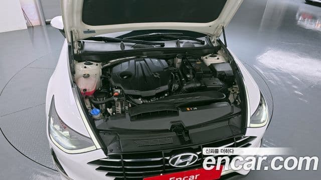 Hyundai Sonata Hybrid 2020 — ფოტო 19/20