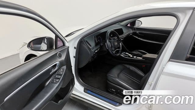 Hyundai Sonata Hybrid 2020 — ფოტო 16/20