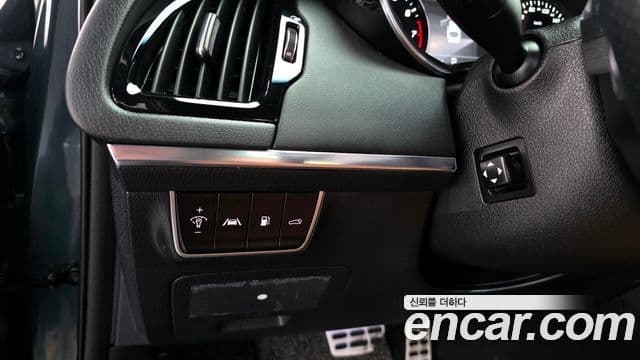 Kia Stinger 2023 — Şəkil 17/20