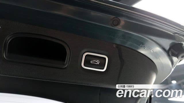 Kia Stinger 2023 — Şəkil 19/20
