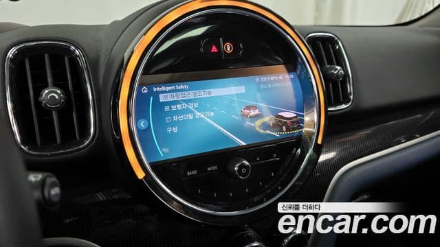 Mini Cooper S Countryman 2022 — фото 16 из 20