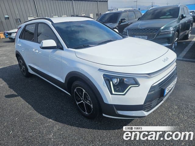 Kia Niro 2024 — ფოტო 2/20