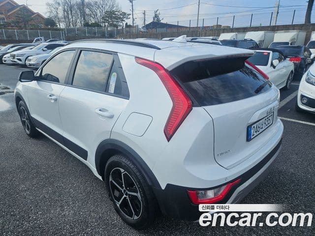 Kia Niro 2024 — ფოტო 6/20