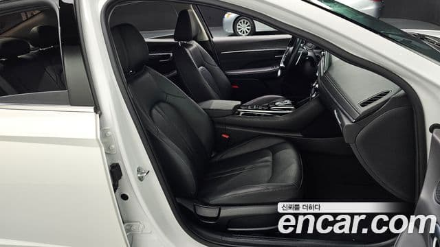 Hyundai Sonata 2021 — Фото 10/20