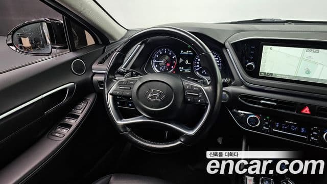 Hyundai Sonata 2021 — ფოტო 13/20