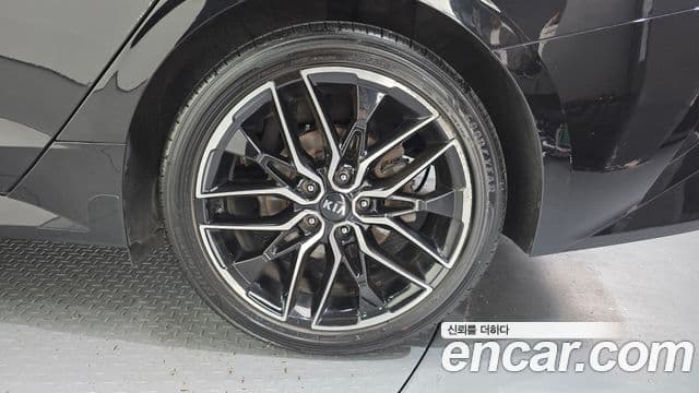 Kia K5 2020 — ფოტო 5/20