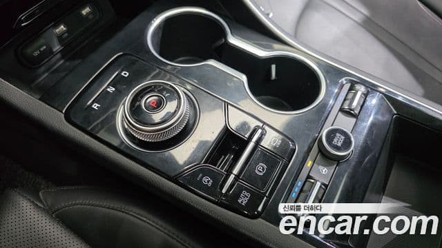 Kia K5 2020 — ფოტო 9/20