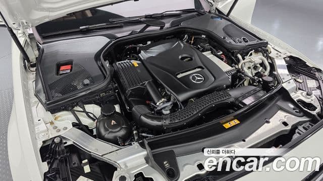 Mercedes-Benz E-Class 2022 — ფოტო 3/20