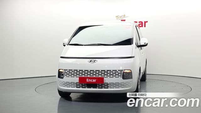 Hyundai Staria 2021 — ფოტო 3/20